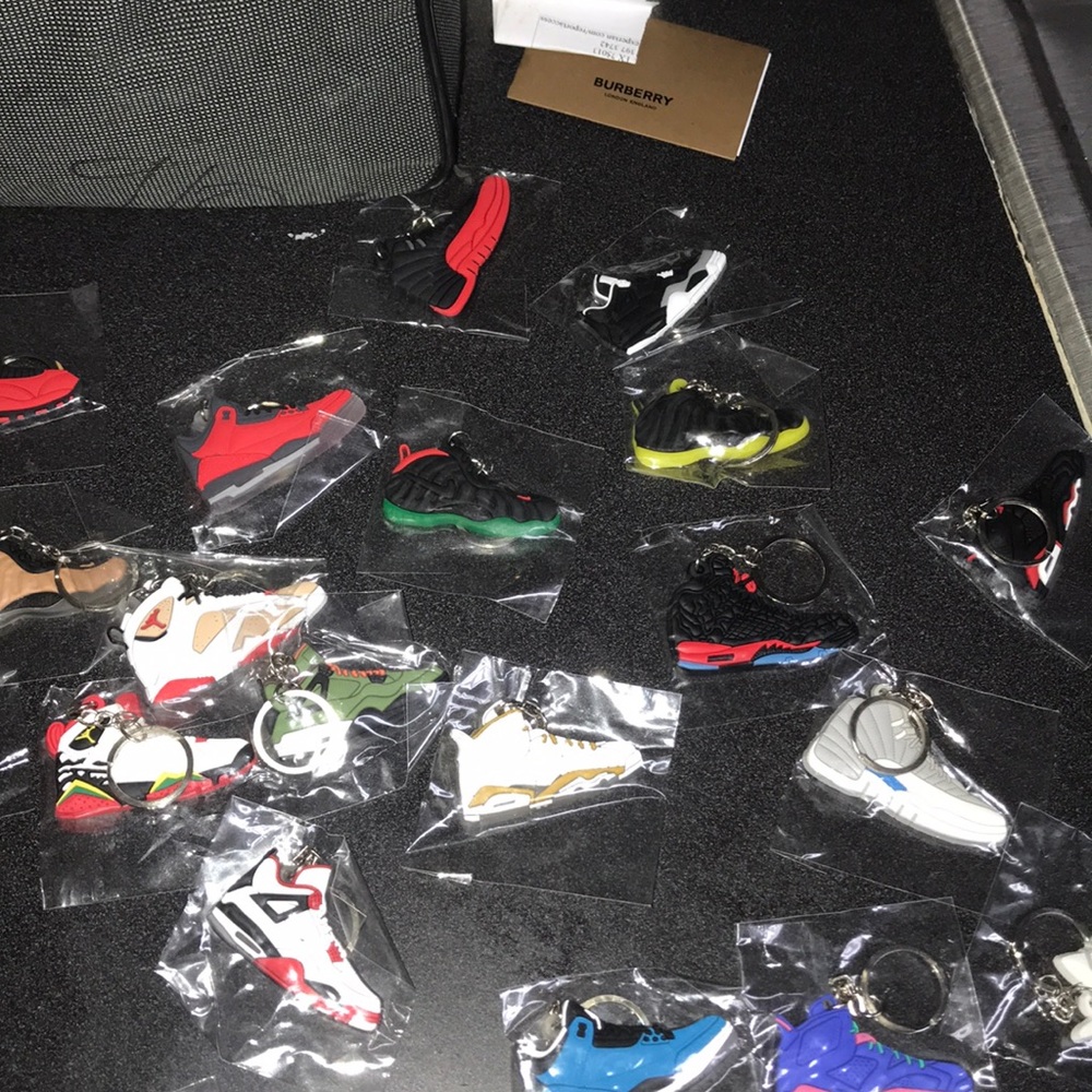 Key chains - Picture 2 of 2